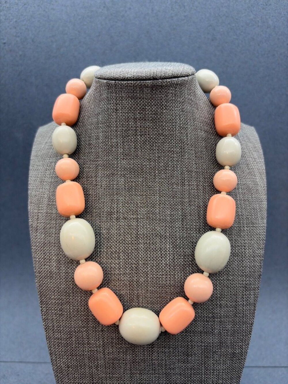 Vintage Chunky Beaded Necklace 18 In As Is Peach Cream Retro Boho Cottage Granny